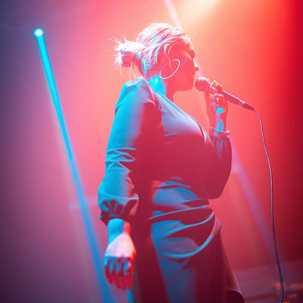 Emi Hall, wedding and events singer